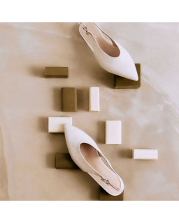 Ballerines slingback plates en cuir lisse avec bride cheville