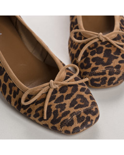 Ballerines à talons Kyriel en cuir velours léopard – Élégance & confort | Reqins