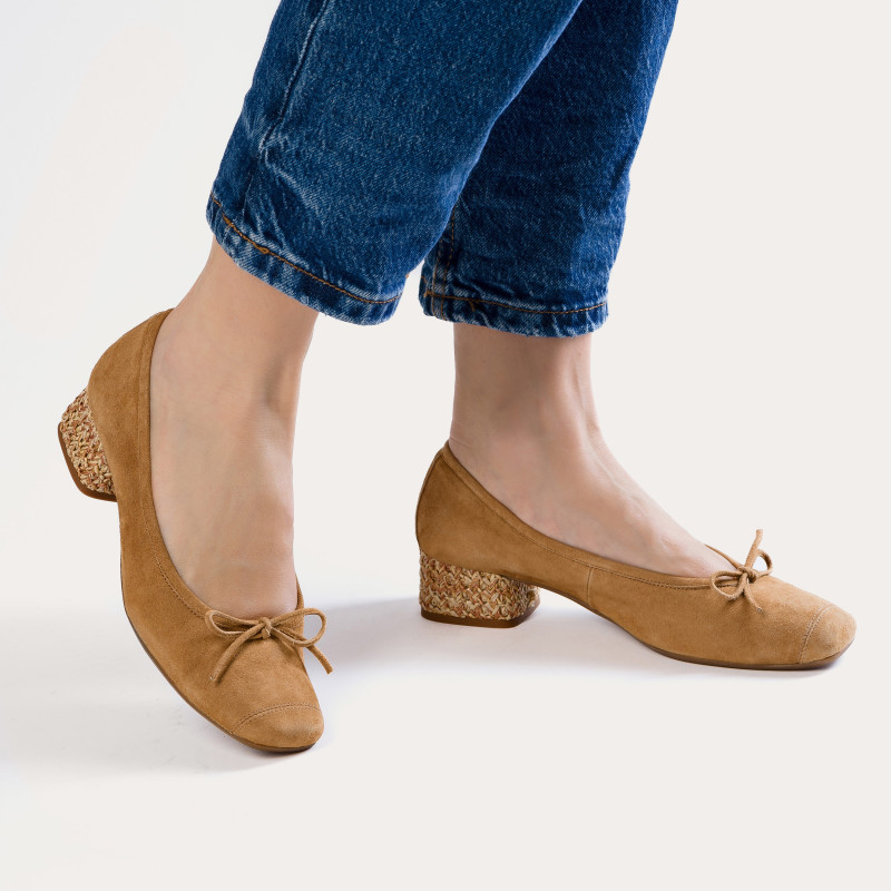 Strawberry velvet leather stall ballerinas - natural chic | Reqins