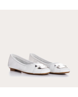 Ballerines en cuir avec plaque bijou en métal argenté