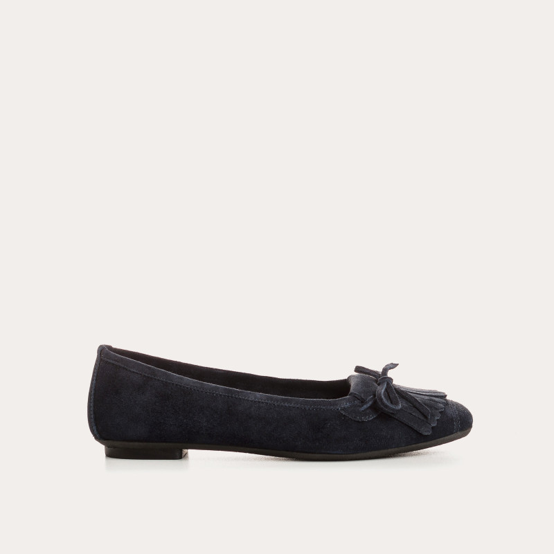 Velvet leather ballerinas with fringes on top