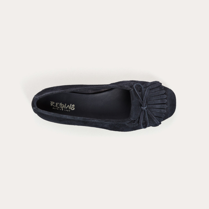 Velvet leather ballerinas with fringes on top