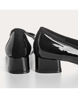 Ballerinas with polished leather with velvet reinforcement and node