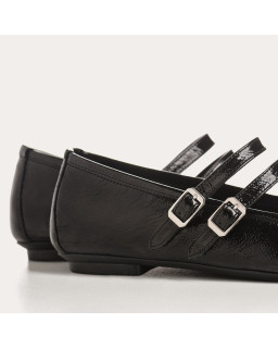 Holga Babies Naplak Varnish Leather | Retro Elegance & Comfort - Reqins