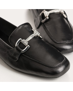 Mocassins en cuir noir à mors argenté | Reqins