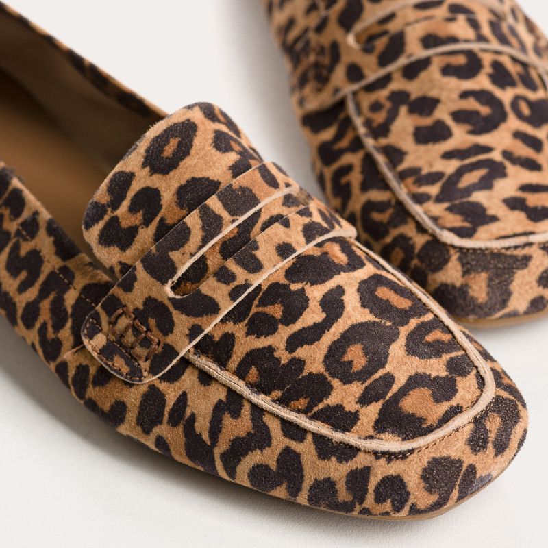 Leopard Velvet Leather Leather Leather Loafers | Iconic & Comfort Style - Reqins