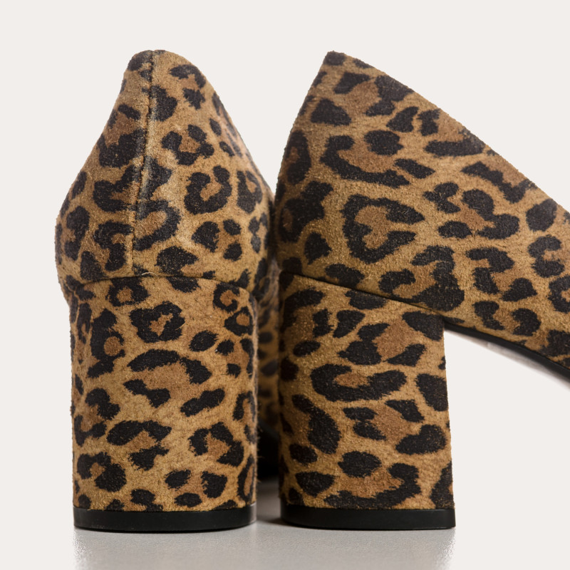 Escarpins Tilda léopard en cuir velours | Élégance et caractère – Reqins