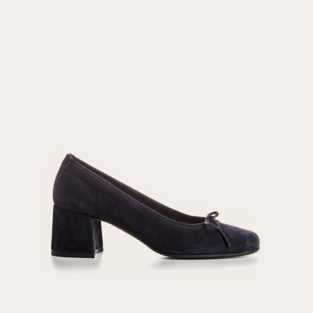 Velvet leather square heel pumps with knot