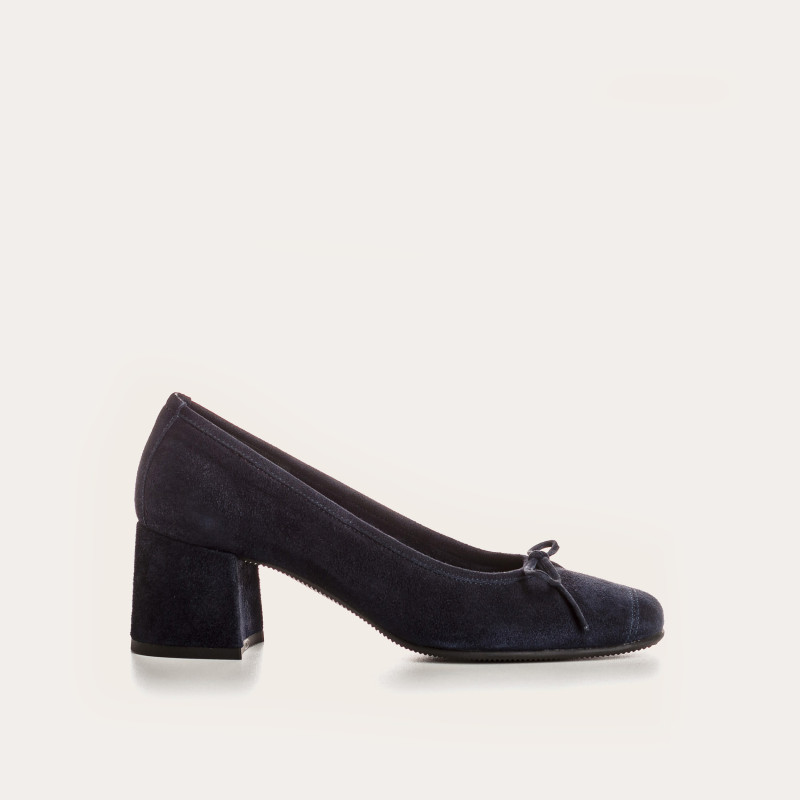 Velvet leather square heel pumps with knot