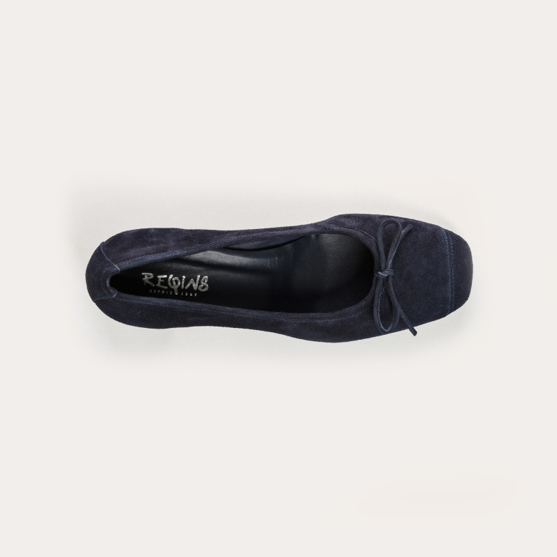 Velvet leather square heel pumps with knot