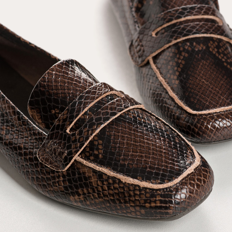 Mocassins python marron femme | Élégance et caractère Reqins