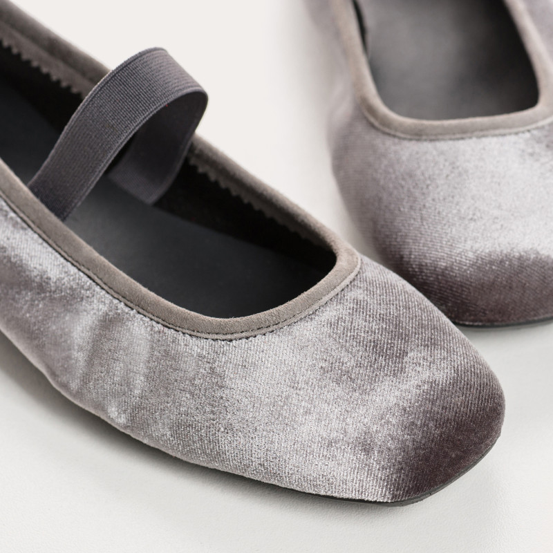 Babies femme en velours – Modèle Hally | Reqins