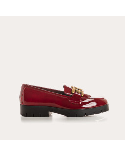 Golden Jewelry Red Varnish Loafers | Signed elegance Reqins