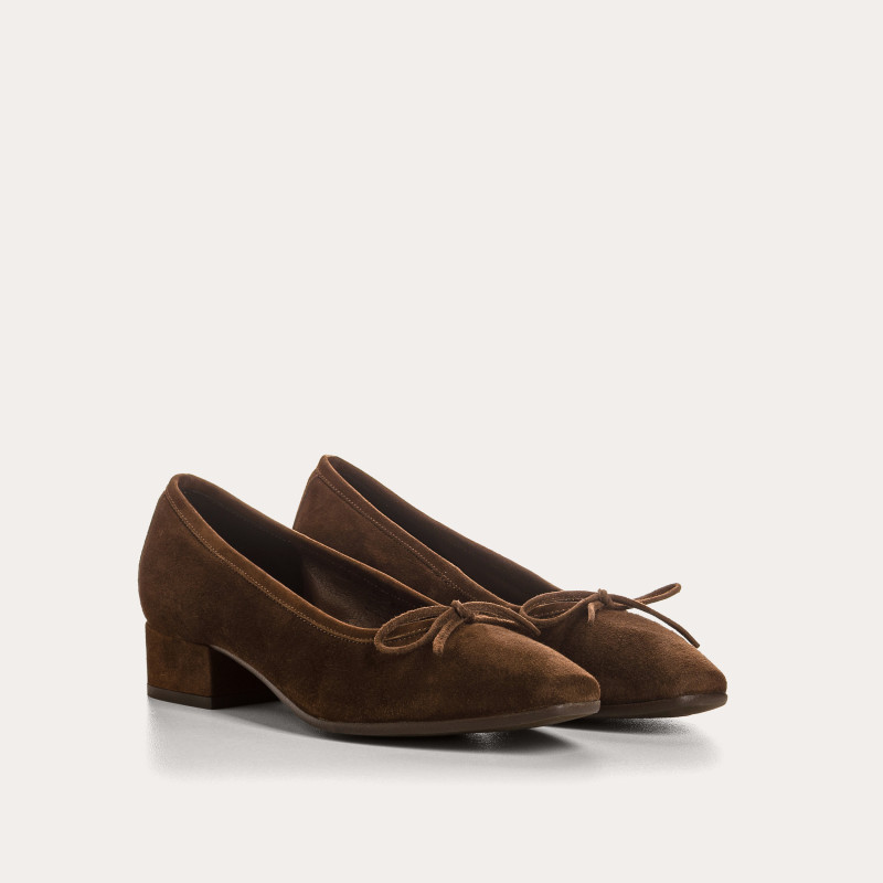 Ballerines à talons en cuir velours