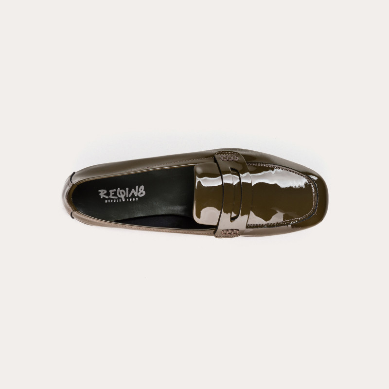 Mocassins collège HEMA à bout carré en cuir vernis