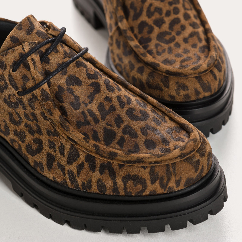 Velvet leather leopard moccasins | Affirmed style and comfort Reqins