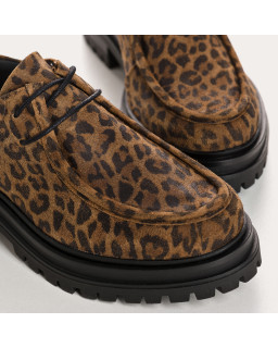 Velvet leather leopard moccasins | Affirmed style and comfort Reqins
