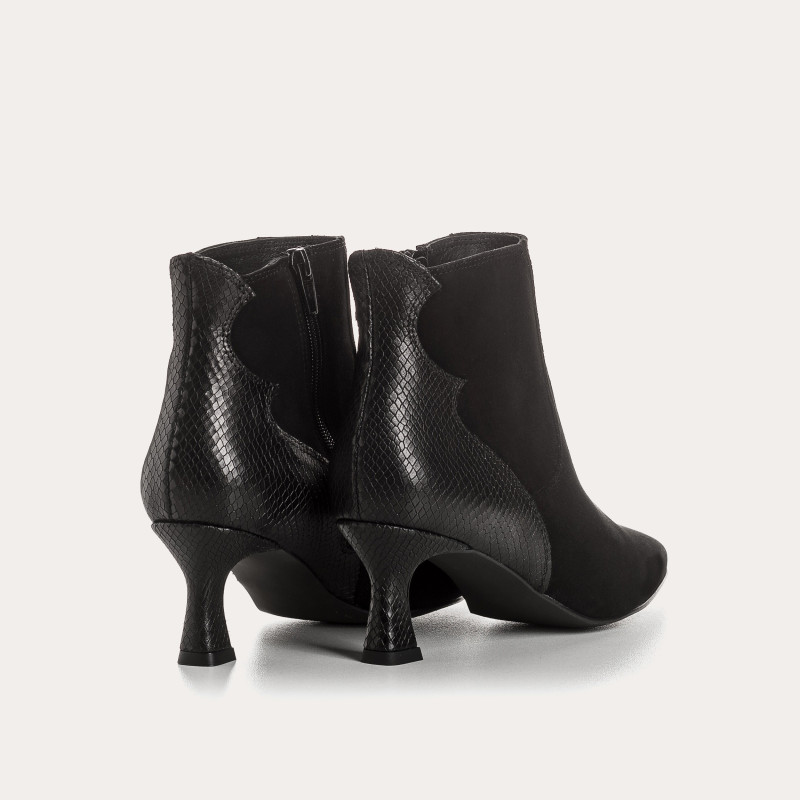 Women's Velvet Leather Boots Printed - Petra Model | Reqins
