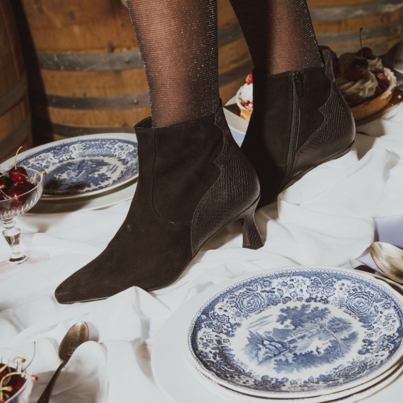 Women's Velvet Leather Boots Printed - Petra Model | Reqins