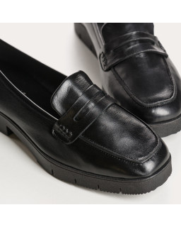 Small Leather Smooth Leather Loafers