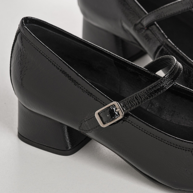 Babies à talons mi-haute en cuir vernis avec boucle dorée ou argentée