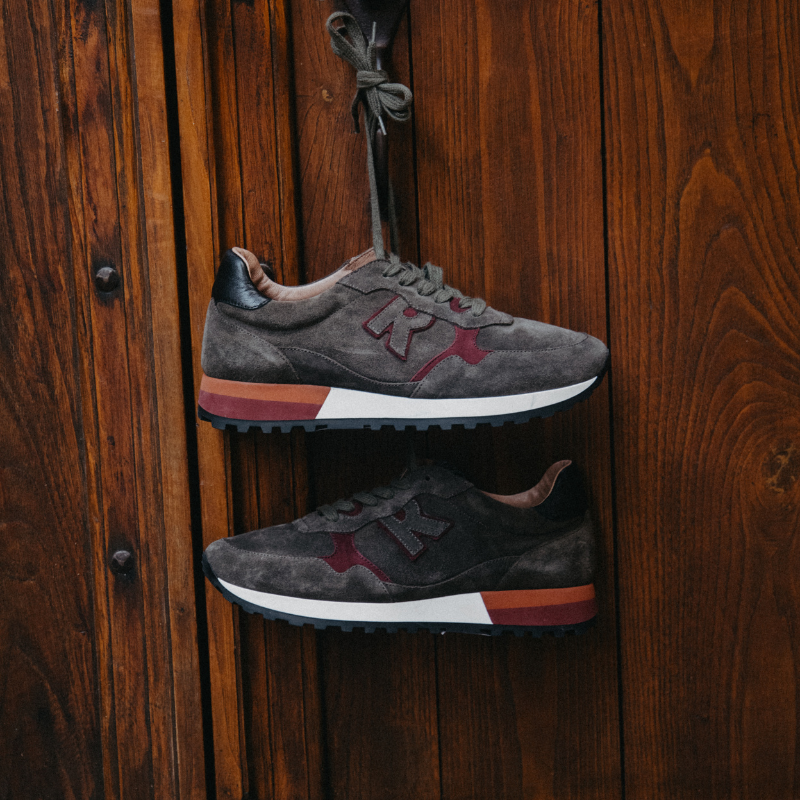 Baskets à lacets en cuir velours pour femme