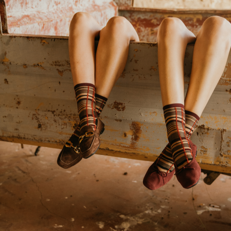 Ballerines plates à nœud en cuir velours avec renfort à la pointe