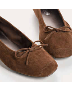 Flat ballerinas with velvet leather knot with tip reinforcement