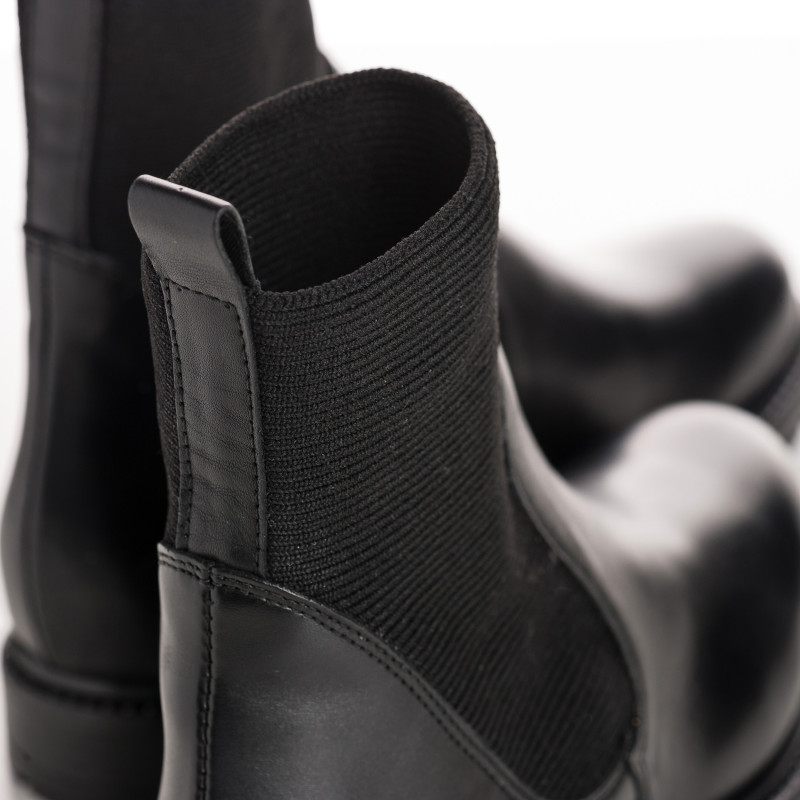 Boots Chelsea leather flat with elastic