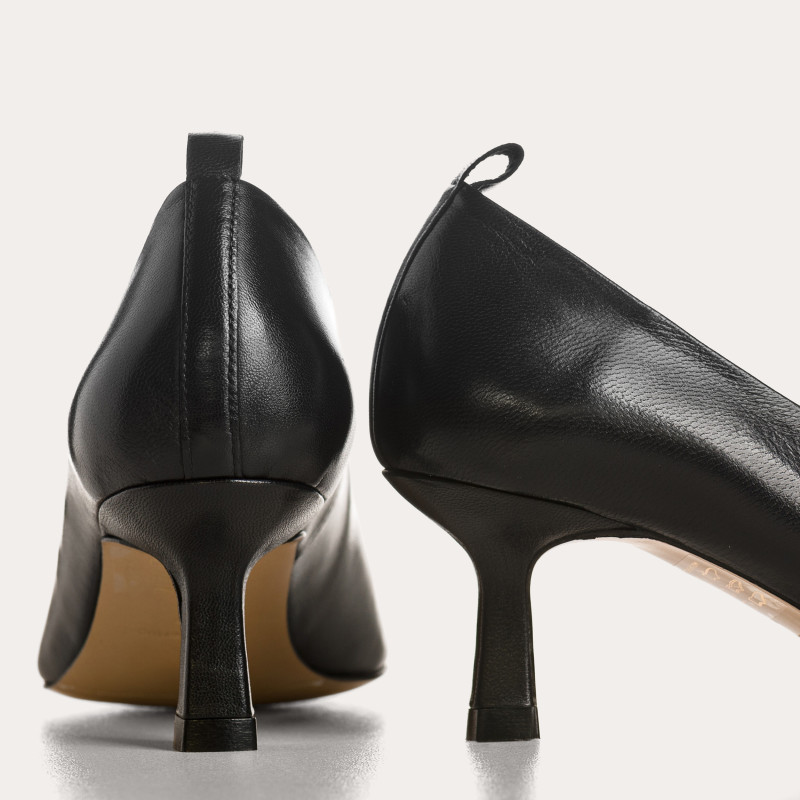 Black Leather Bless Pumps | Reqins