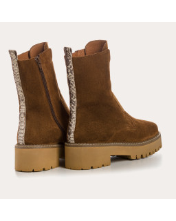 Boots Chelsea plates en cuir velours avec élastiques