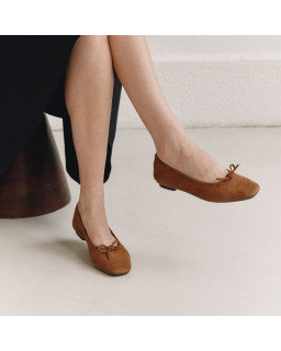 Ballerines plates à nœud en cuir velours avec renfort à la pointe