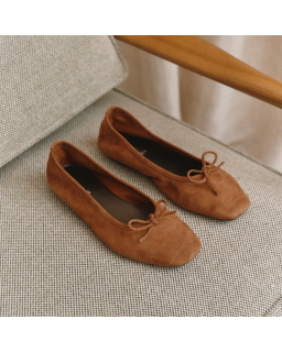 Flat ballerinas with velvet leather knot with tip reinforcement