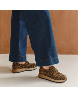 Sneakers Carabel velvet leather Serval | Bold style & comfort - Reqins