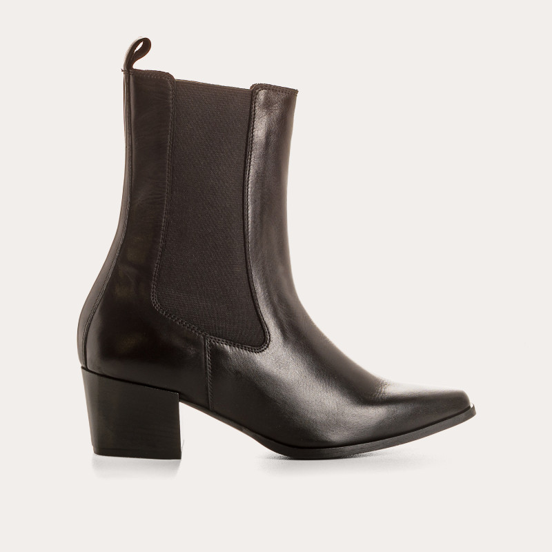 Leather Lausanne Boots | Modern elegance | Reqins