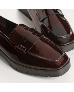 Moccasins Mariellla Varnish - Elegance & Comfort | Reqins