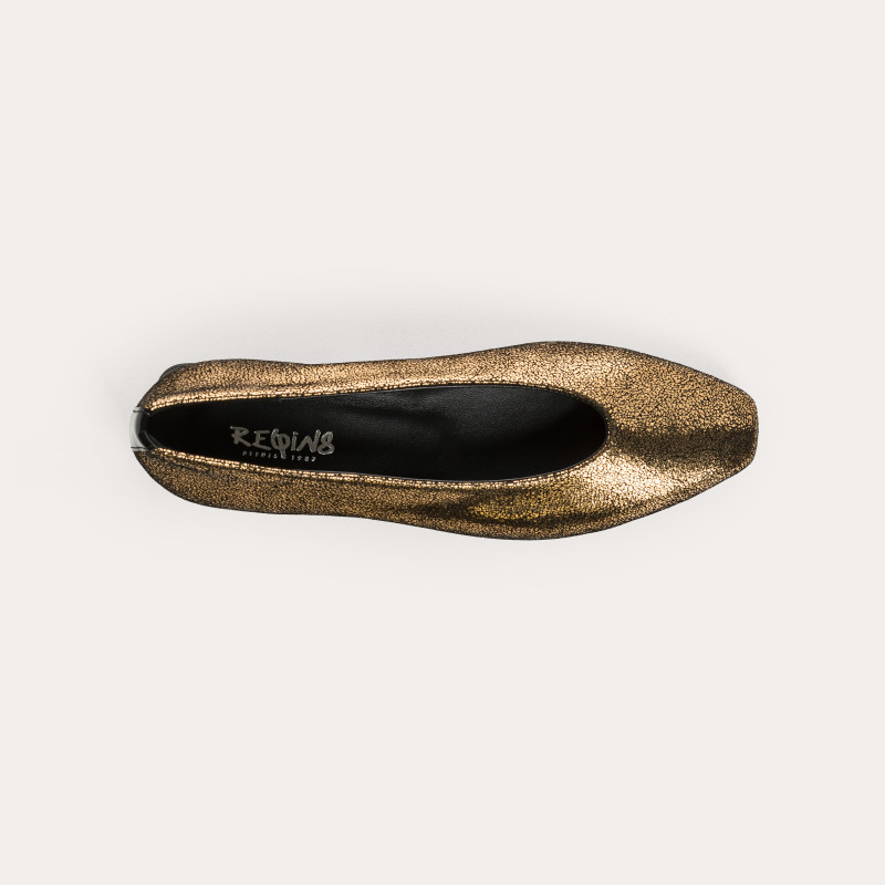 Ballerinas Thea Crack Varnish | Brilliant Elegance & Chic | Reqins
