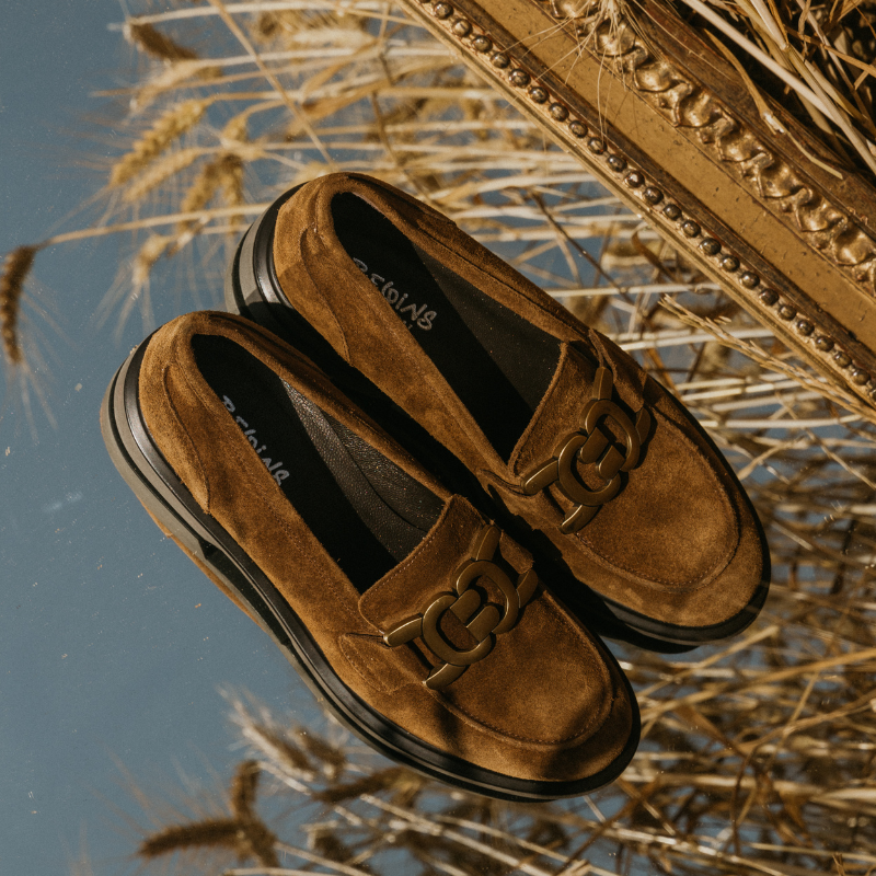 Mocassins Janet en cuir velours oilé camel | Chic & confort – Reqins