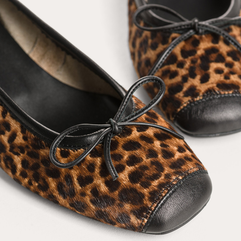 Ballerines à talons Kyriel léopard | Élégance féline & confort – Reqins