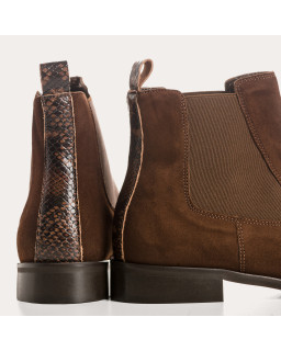 Zellie Velvet Leather Boots - Elegance and Comfort | Reqins