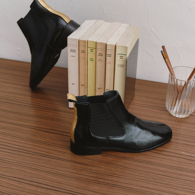 Naplak Leather Zellie Boots - Elegance & Modernity | Reqins