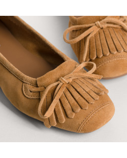 Ballerines en cuir velours avec franges sur le dessus