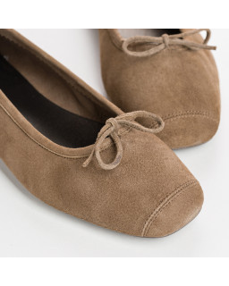 Flat ballerinas with velvet leather knot with tip reinforcement
